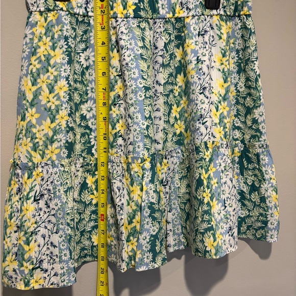 Women's LOFT short skirt - Beautiful Spring Colors - Size Medium NWOT - Picture 10 of 13